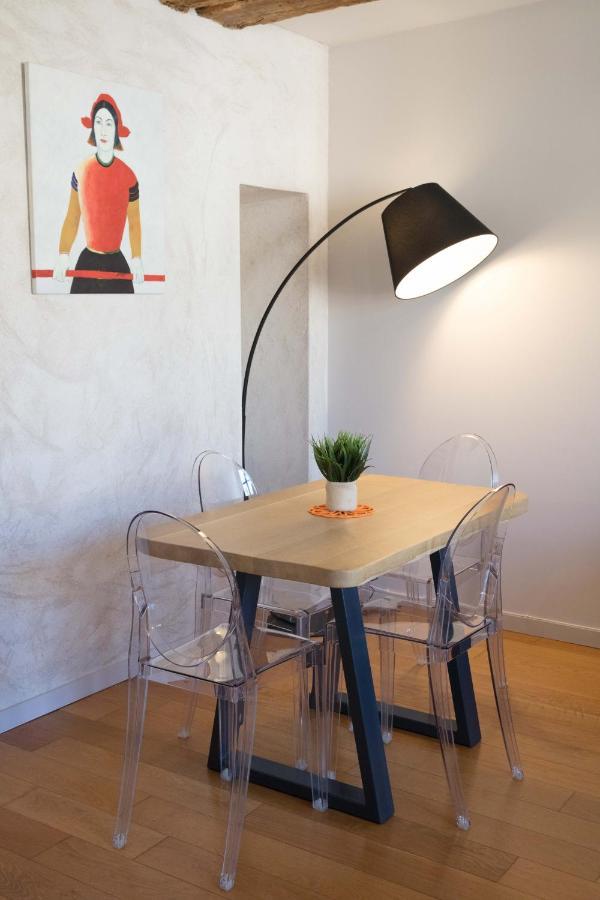 Appartement A-Mi-Chemin - Centre-Ville De تورنو المظهر الخارجي الصورة