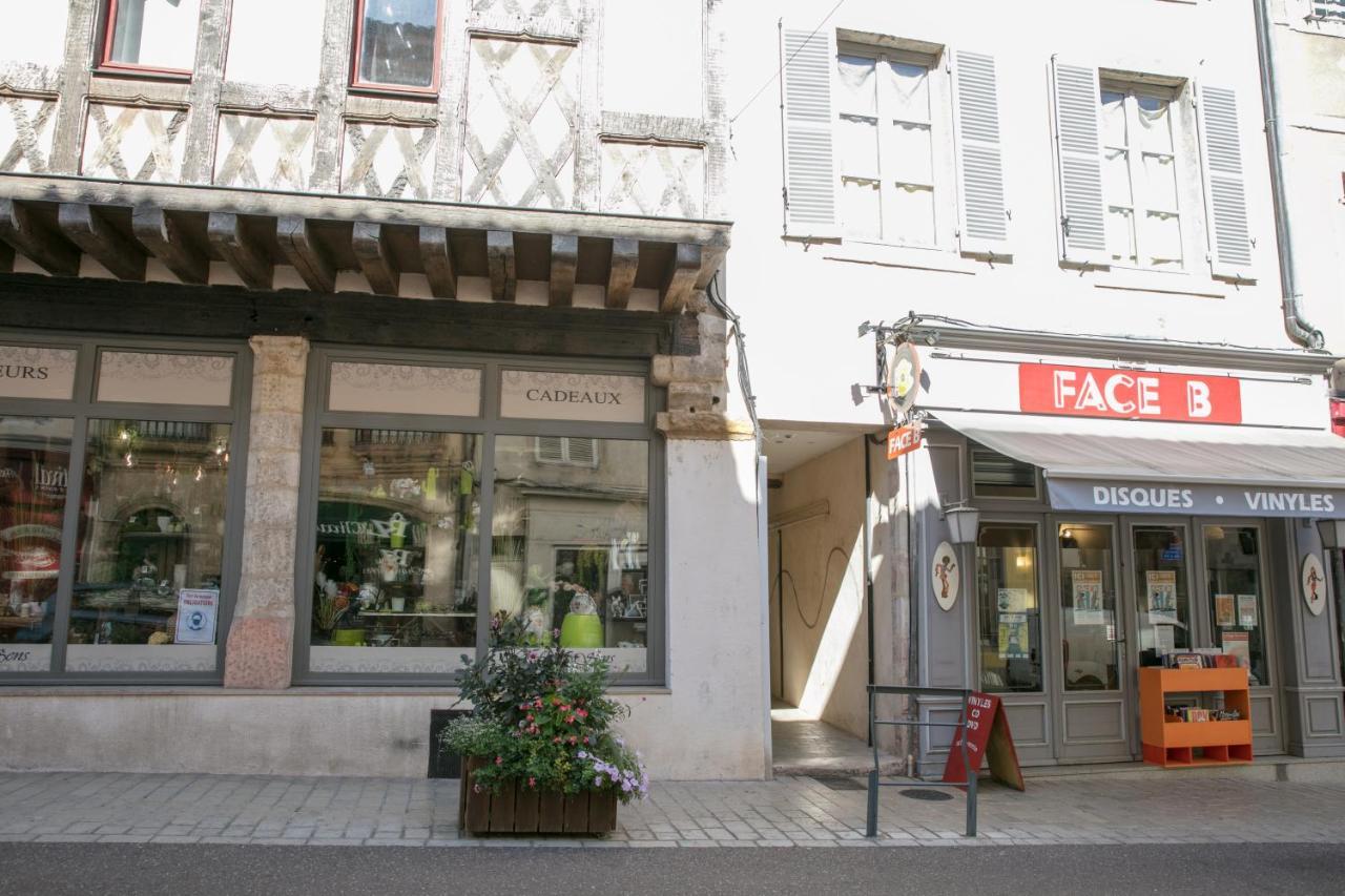 Appartement A-Mi-Chemin - Centre-Ville De تورنو المظهر الخارجي الصورة